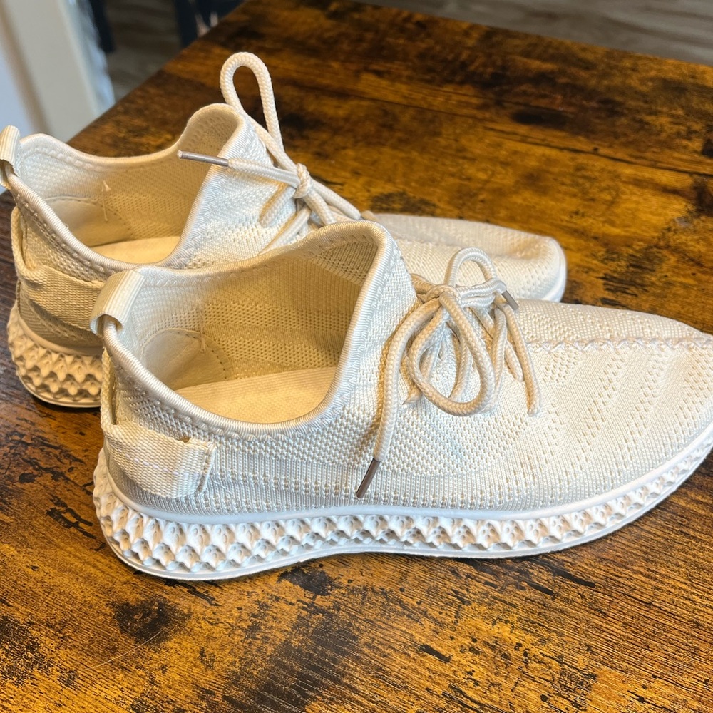 Tan Tennis Shoes